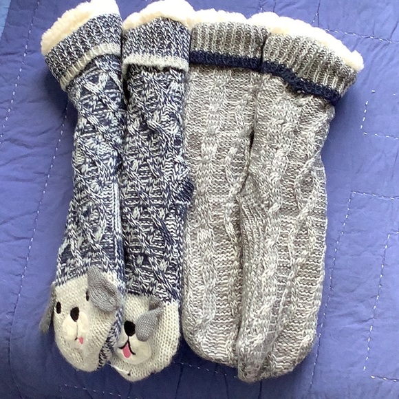 2 pairs of slipper socks - Picture 3 of 9